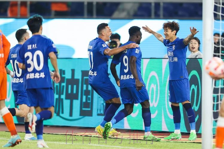 2023中国足协超级杯上演巅峰对决 新援助力武汉三镇创造历史